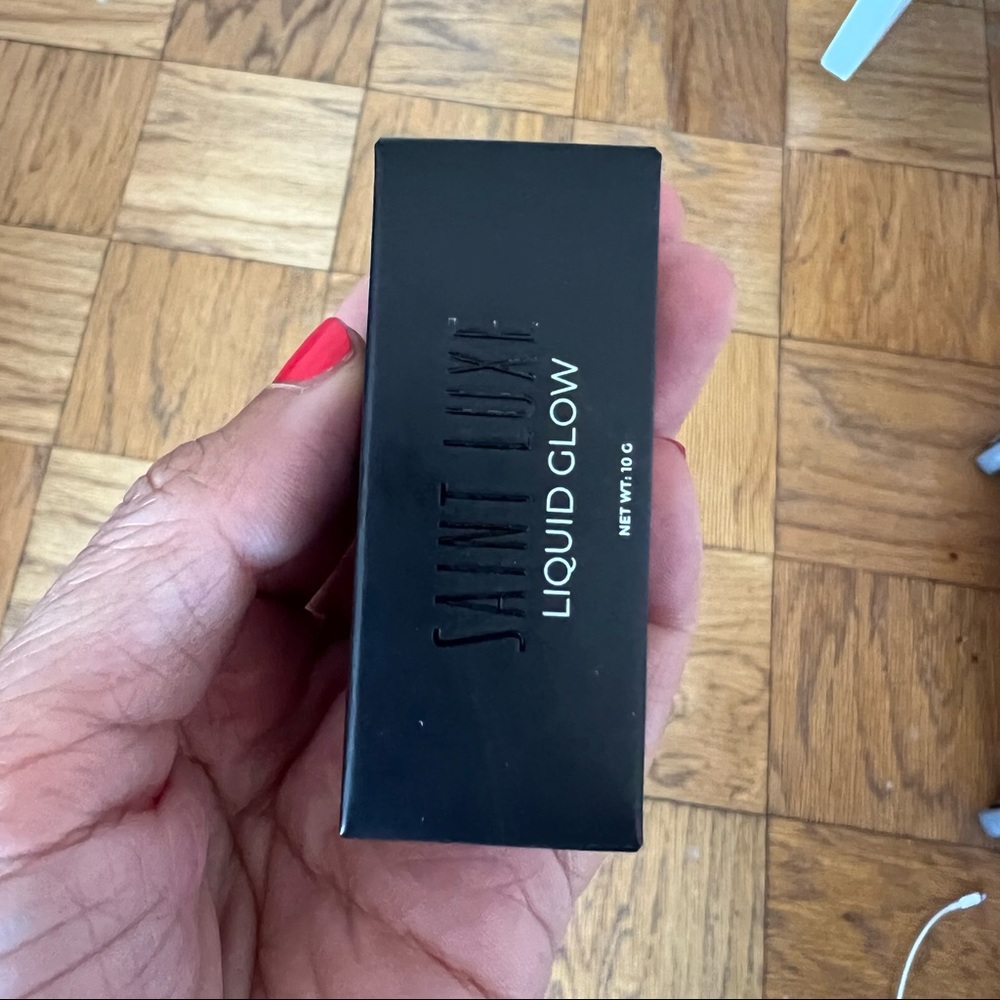 Saint luxe rose gold liquid glow, NEW - Picture 5 of 5